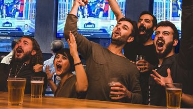 Sportsbook restaurant with fans